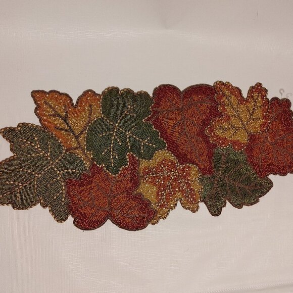 BEAUTIFUL BEADED Pier 1 Table Runner Fall Leaves - Picture 1 of 6